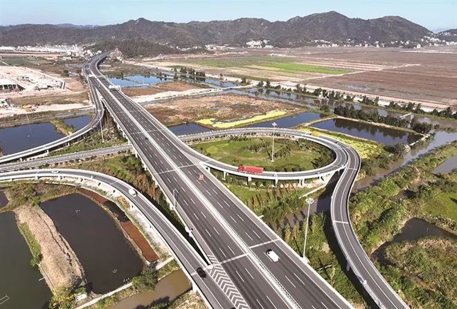 匠心筑通途 象山建筑企業(yè)參建項(xiàng)目榮膺“魯班獎”公路工程